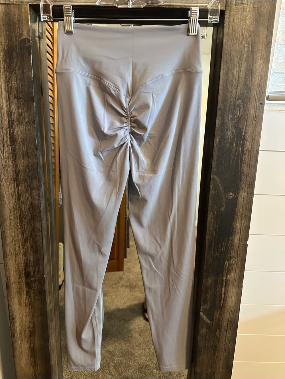 Women’s High Waisted Scrunch Butt Leggings Gray Yoga Gym Athletic Pants Size M